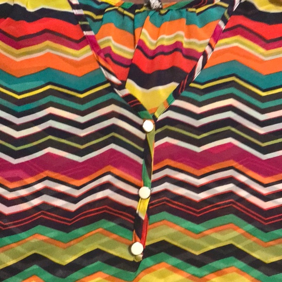 Multi-colored Chevron Top - Picture 2 of 8
